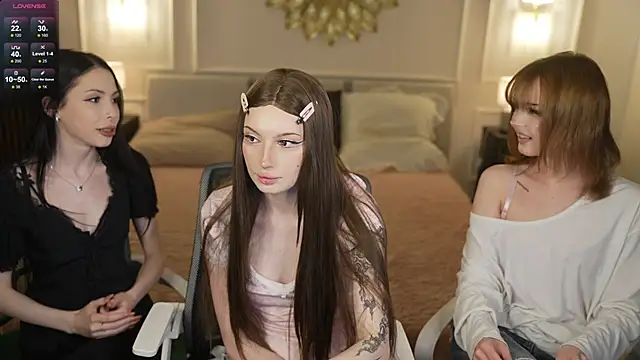 Snapshot of VivianSweet_ chatting on 06-09-26, 10:38 VivianSweet online show from 06-09-26, 10:38