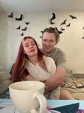 Snapshot of Hera_Mark chatting on 10-19-25, 05:41 Hera Mark online show from 10-19-25, 05:41