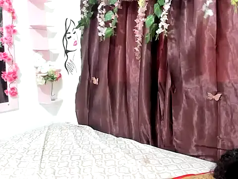 Snapshot of Liana_hot12 chatting on 11-30-25, 02:32 Liana hot12 online show from 11-30-25, 02:32