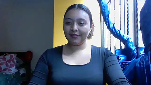Snapshot of ALANA_150 chatting on 05-04-26, 02:13 ALANA 150 online show from 05-04-26, 02:13