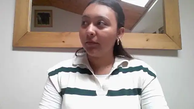 Snapshot of ALANA_150 chatting on 05-19-26, 01:39 ALANA 150 online show from 05-19-26, 01:39
