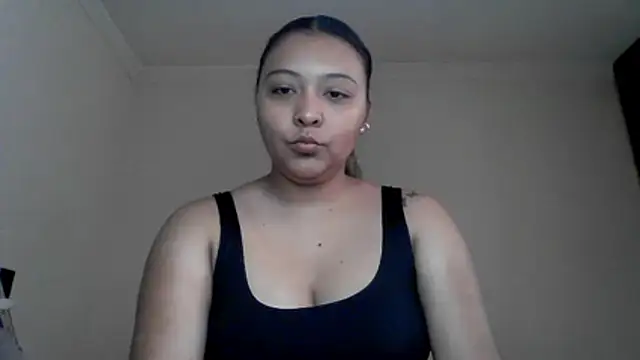 Snapshot of ALANA_150 chatting on 06-04-26, 02:12 ALANA 150 online show from 06-04-26, 02:12