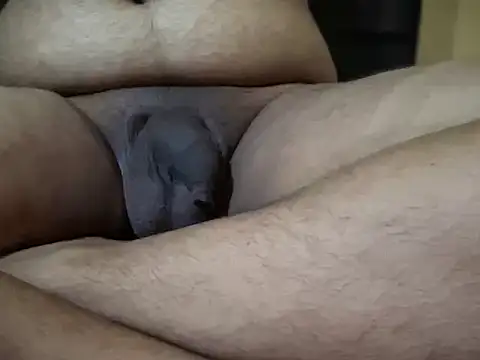 Snapshot of yourchubbyboy chatting on 10-01-25, 10:49 yourchubbyboy online show from 10-01-25, 10:49