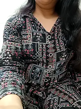 Snapshot of roshni_agrawal0 chatting on 09-11-25, 07:30 roshni agrawal0 online show from 09-11-25, 07:30