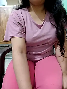 Snapshot of roshni_agrawal0 chatting on 09-24-25, 05:33 roshni agrawal0 online show from 09-24-25, 05:33