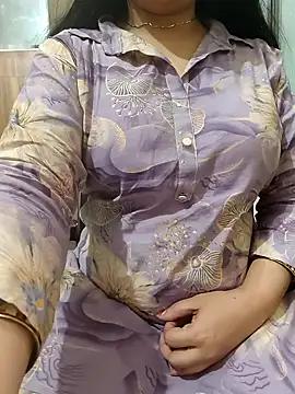 Snapshot of roshni_agrawal0 chatting on 09-29-25, 08:08 roshni agrawal0 online show from 09-29-25, 08:08