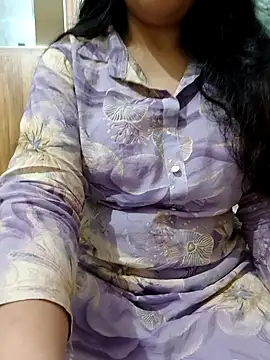 Snapshot of roshni_agrawal0 chatting on 10-03-25, 07:49 roshni agrawal0 online show from 10-03-25, 07:49