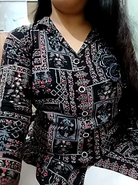 Snapshot of roshni_agrawal0 chatting on 10-05-25, 07:07 roshni agrawal0 online show from 10-05-25, 07:07