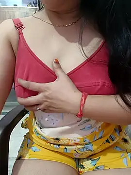 Snapshot of roshni_agrawal0 chatting on 10-21-25, 08:04 roshni agrawal0 online show from 10-21-25, 08:04