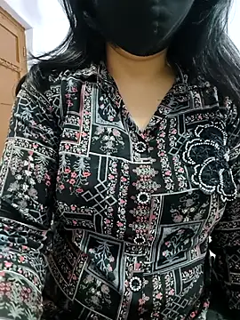 Snapshot of roshni_agrawal0 chatting on 11-09-25, 06:28 roshni agrawal0 online show from 11-09-25, 06:28