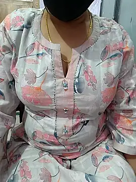 Snapshot of roshni_agrawal0 chatting on 11-18-25, 05:34 roshni agrawal0 online show from 11-18-25, 05:34