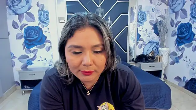 Snapshot of LatinaHoleQueen chatting on 10-09-25, 02:26 LatinaHoleQueen online show from 10-09-25, 02:26