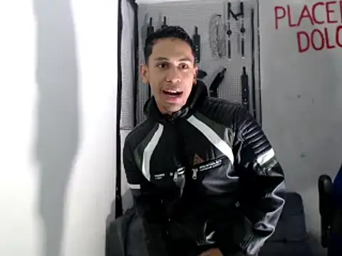 Snapshot of dylan_apol0 chatting on 09-15-25, 03:39 dylan apol0 online show from 09-15-25, 03:39