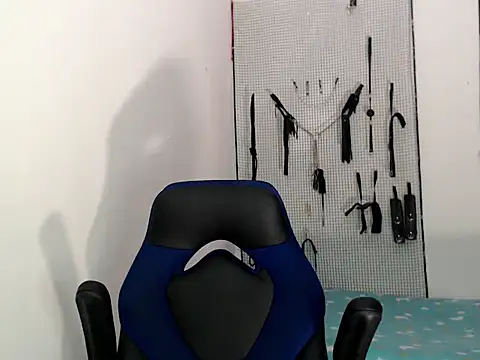 Snapshot of dylan_apol0 chatting on 09-16-25, 06:47 dylan apol0 online show from 09-16-25, 06:47