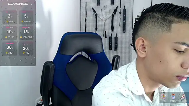 Snapshot of dylan_apol0 chatting on 09-21-25, 04:25 dylan apol0 online show from 09-21-25, 04:25