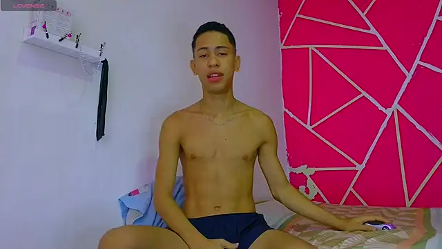 dylan apol0 online show from 12-20-25, 02:07