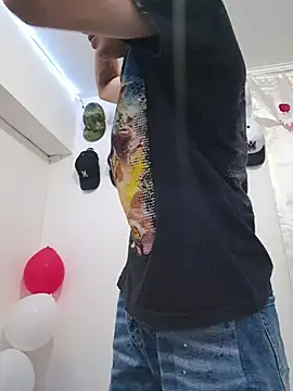 Snapshot of Ethanho0t chatting on 10-10-25, 06:07 Ethanho0t online show from 10-10-25, 06:07