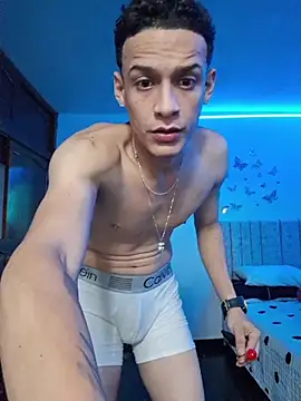 Snapshot of Ethanho0t chatting on 11-16-25, 08:31 Ethanho0t online show from 11-16-25, 08:31