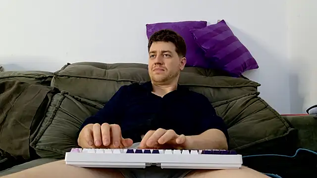 aaron nvk online show from 10-03-25, 09:23