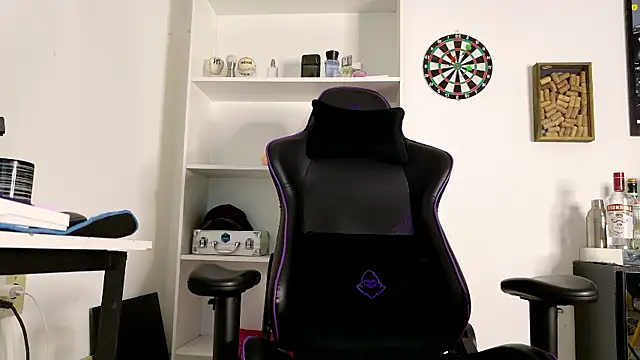 aaron nvk online show from 10-17-25, 09:17