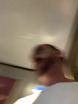 goncas23 online show from 09-30-25, 02:11