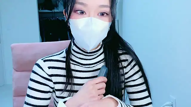 Snapshot of ramuchan_desu chatting on 10-09-25, 02:20 ramuchan desu online show from 10-09-25, 02:20