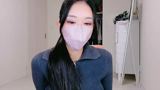 Snapshot of ramuchan_desu chatting on 10-15-25, 02:22 ramuchan desu online show from 10-15-25, 02:22