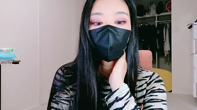 Snapshot of ramuchan_desu chatting on 10-16-25, 02:12 ramuchan desu online show from 10-16-25, 02:12