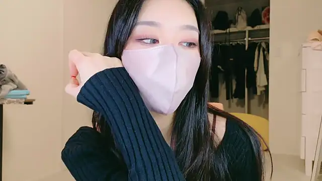 Snapshot of ramuchan_desu chatting on 10-20-25, 02:12 ramuchan desu online show from 10-20-25, 02:12