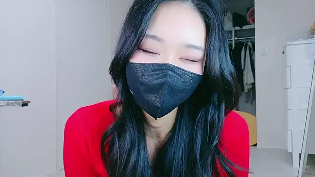 Snapshot of ramuchan_desu chatting on 10-25-25, 01:35 ramuchan desu online show from 10-25-25, 01:35