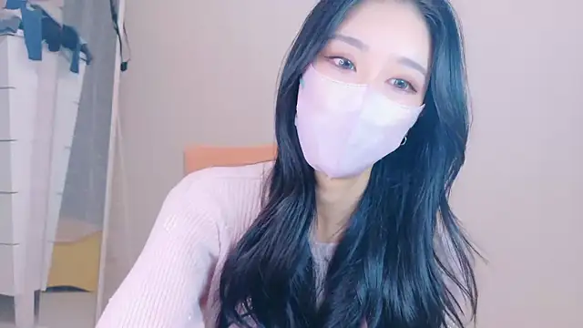 Snapshot of ramuchan_desu chatting on 11-17-25, 01:33 ramuchan desu online show from 11-17-25, 01:33