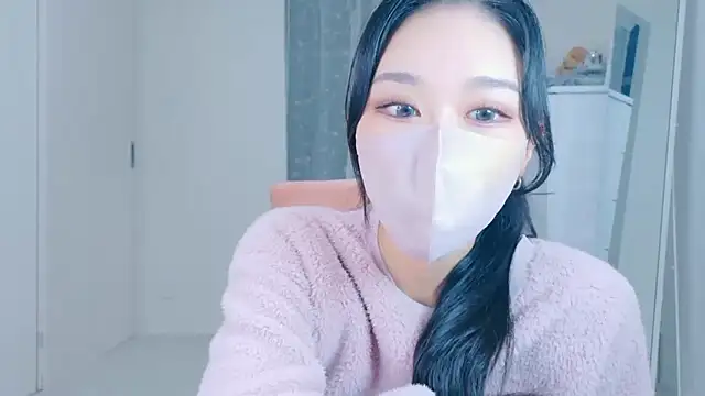 Snapshot of ramuchan_desu chatting on 11-22-25, 01:26 ramuchan desu online show from 11-22-25, 01:26