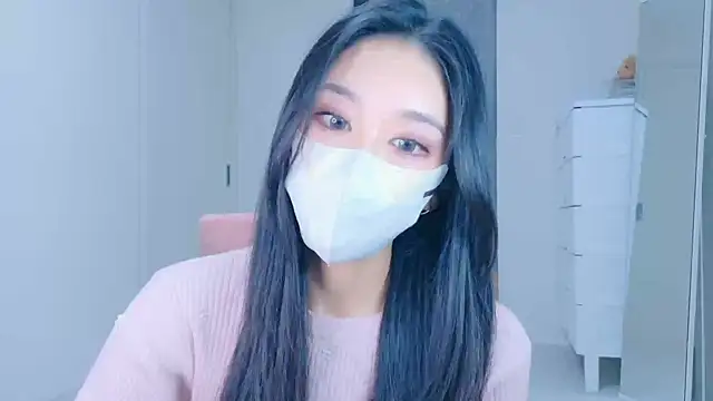 Snapshot of ramuchan_desu chatting on 11-29-25, 12:35 ramuchan desu online show from 11-29-25, 12:35