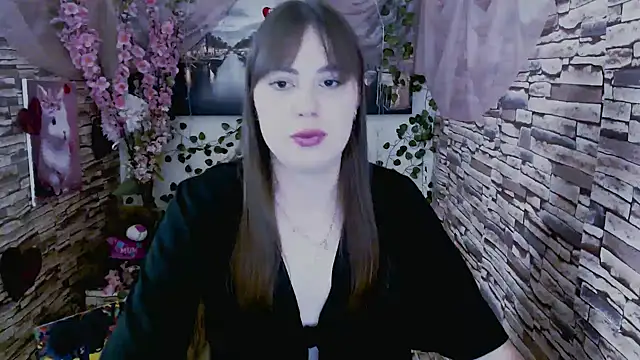 Snapshot of Amanda_Bright_ chatting on 09-18-25, 06:59 Amanda Bright online show from 09-18-25, 06:59