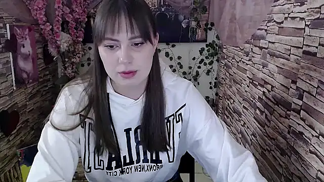 Snapshot of Amanda_Bright_ chatting on 10-06-25, 06:44 Amanda Bright online show from 10-06-25, 06:44