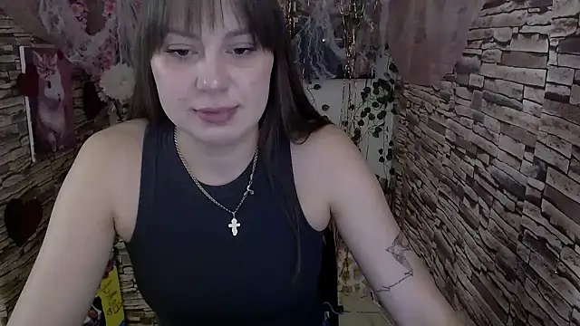 Snapshot of Amanda_Bright_ chatting on 10-28-25, 07:45 Amanda Bright online show from 10-28-25, 07:45