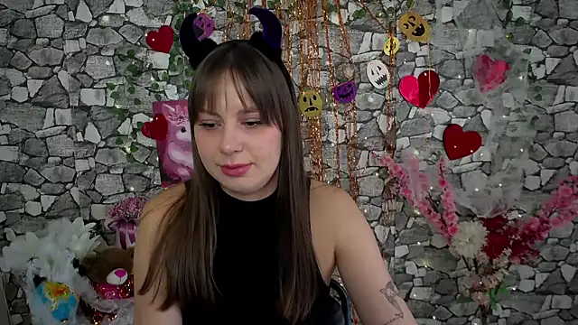 Snapshot of Amanda_Bright_ chatting on 10-30-25, 09:00 Amanda Bright online show from 10-30-25, 09:00