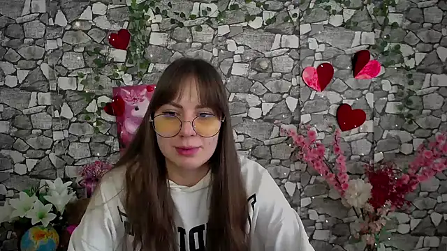 Snapshot of Amanda_Bright_ chatting on 11-15-25, 11:40 Amanda Bright online show from 11-15-25, 11:40