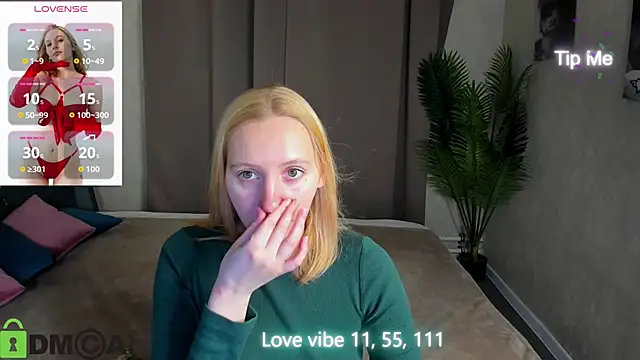 Anna Chelsea online show from 12-18-25, 11:00