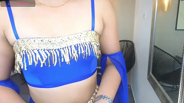 Lia Mar  online show from 10-31-25, 06:09