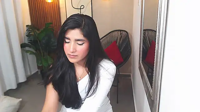 Lia Mar  online show from 04-23-26, 06:32