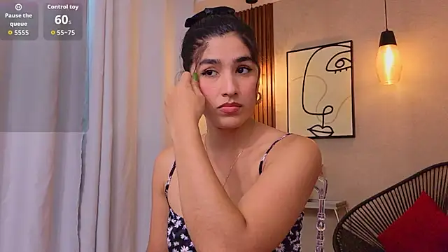 Snapshot of Lia_Mar_ chatting on 06-06-26, 06:56 Lia Mar online show from 06-06-26, 06:56
