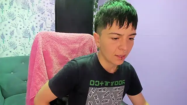  Hannah Hot online show from 10-19-25, 01:39