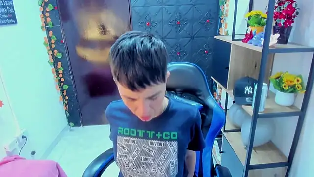  Hannah Hot online show from 04-09-26, 06:19