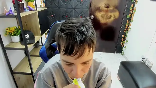  Hannah Hot online show from 04-30-26, 03:02