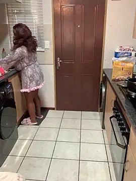 jayjayja19 online show from 04-27-26, 06:22