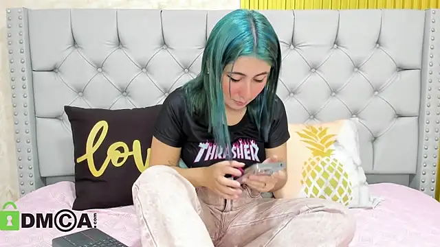 Skarlet 04 online show from 11-20-25, 05:23