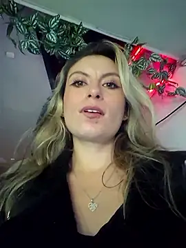 Snapshot of brianna_smoke chatting on 01-09-26, 05:32 brianna smoke online show from 01-09-26, 05:32