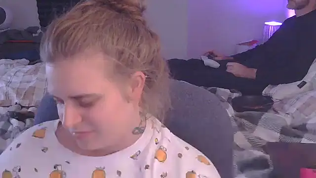 Sexyblonde12344 online show from 11-04-25, 12:21