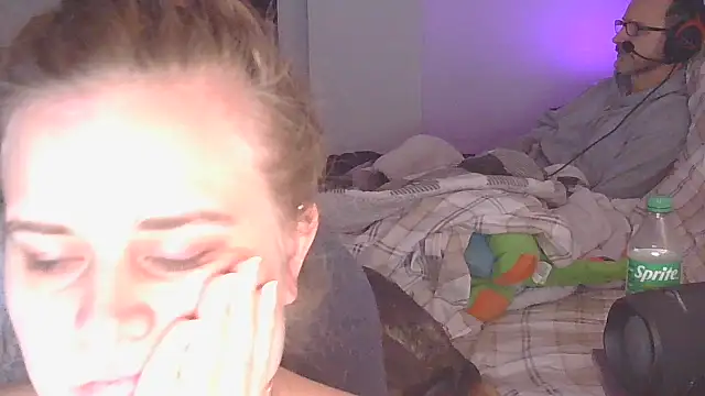 Sexyblonde12344 online show from 12-04-25, 04:59